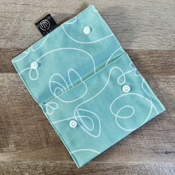 Pochette imperméable "Vert eau" – Image 2